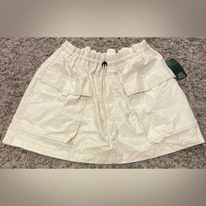 Wild Fable Cream Ruffled Skirt